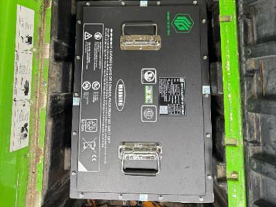 Lắp Pin Greentech S51119  và S51238 cho xe điện du lịch kiểu Golf tại Ninh Bình